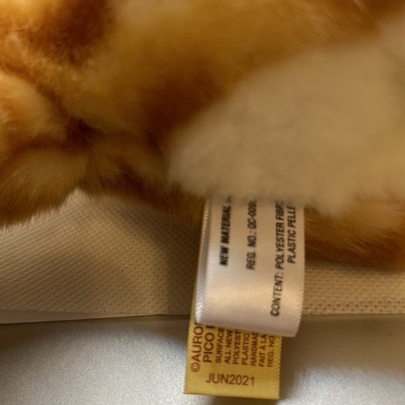 Miyoni by Aurora Plush snowy yellow tabby - Picture 5 of 8